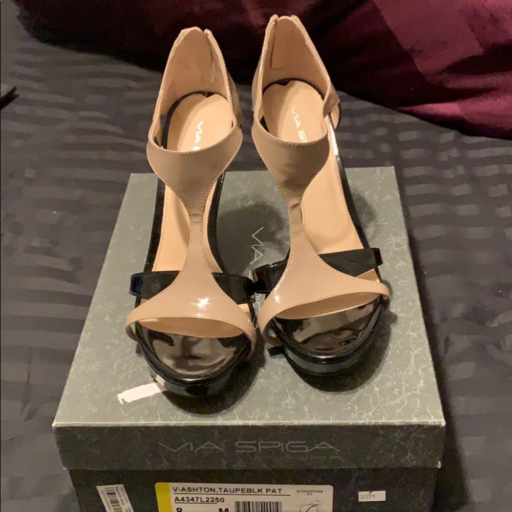Via Spiga size 8 heels NIB
